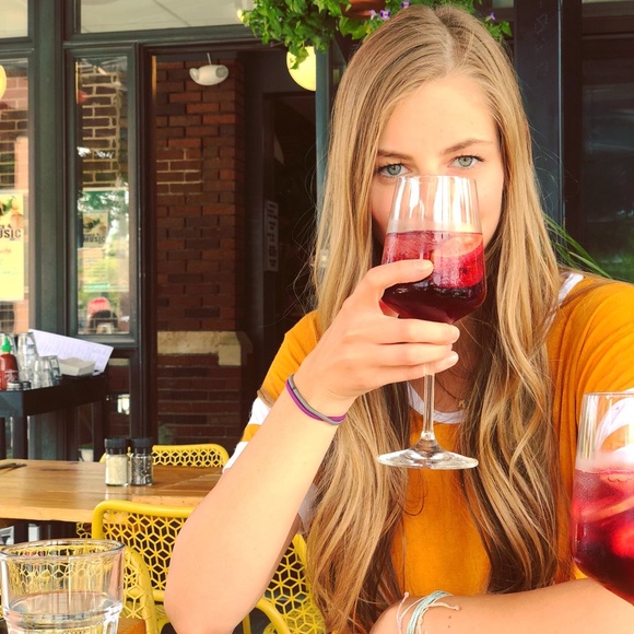 Meet your Posher, Natalie - Picture 10 of 12